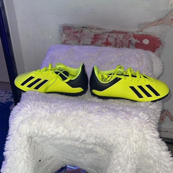 Neon Yellow and Black Soccer Cleats Adidas - Picture 4 of 5